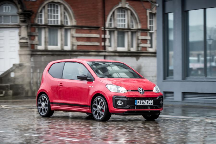  Volkswagen up! GTI 2018 года  (UK) (фото 32 из 36)